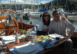 Lunsj ombord med Paula og Christian