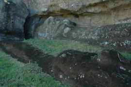 Moai som ikke er ferdik hugget ut